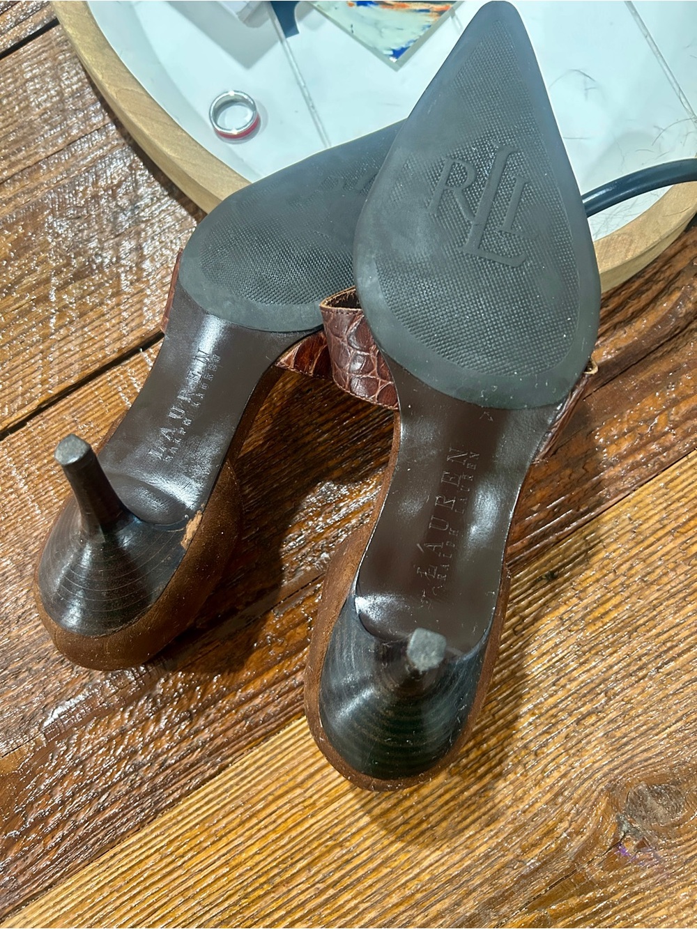 Lauren Ralph Lauren Brown Pointed-Toe Kitten Heel Pumps with Croc-Strap - Picture 5 of 5